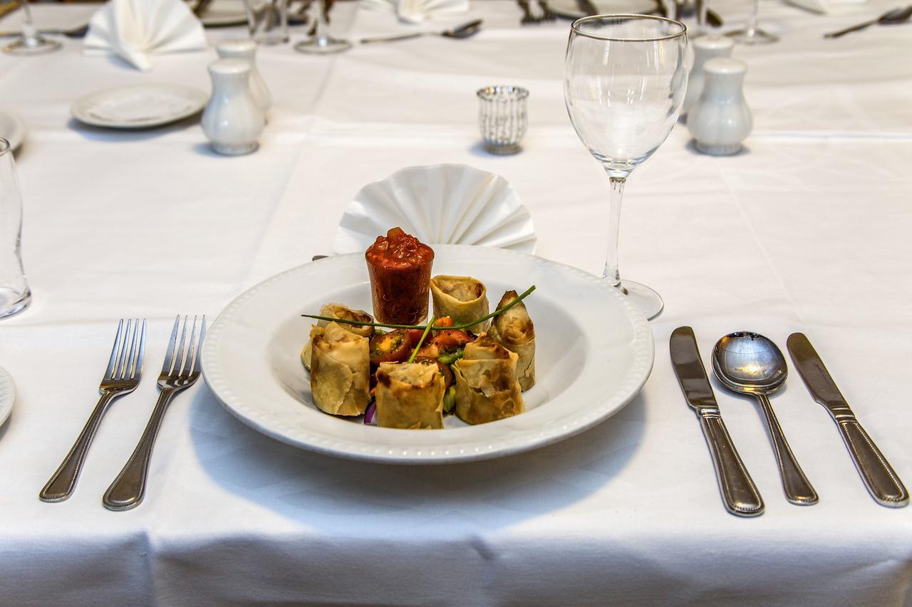 Percy French Hotel Strokestown Экстерьер фото